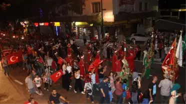 Gürsulular Demokrasi Nöbetine Damgasını Vurdu