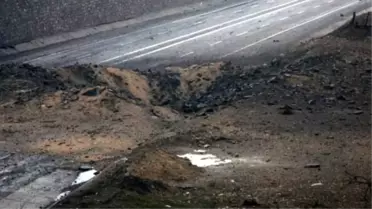 Hakkari'de Teröristlerin Patlayıcı Yüklü Aracı İnfilak Etti