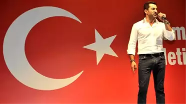 Kenan İmirzalıoğlu, 'Kısıklı Meydanı'nda Halka Seslendi