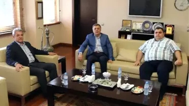 Pakdil: 'Millet Kendisine Oynanan Bu Oyunu Bozdu'