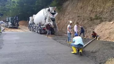 Ünye'de 13 Mahallede Beton Yol Çalışmaları Tamamlandı
