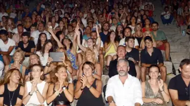 Sıla, Bodrum'u Coşturdu