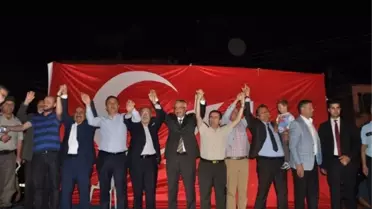 Bayat'ta Devlet Millet Ele Demokrasi Nöbetinde