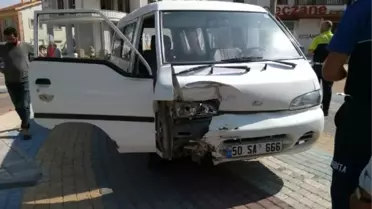 Avanos'ta Maddi Hasarlı Trafik Kazası