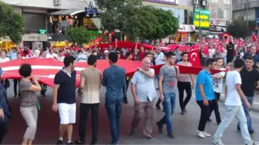 Bandırma'da 'Cumhuriyet ve Demokrasi Yürüyüşü'