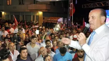 On Binler Demokrasi ve Özgürlük İçin Beşiktaş Barbaros Meydanı'nda Buluştu