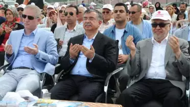 Gölova'da Şehitler İçin Mevlit Programına Binlerce Kişi Katıldı