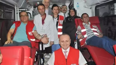 Zileliler Demokrasi Nöbetinde Kan Bağışında Bulundu