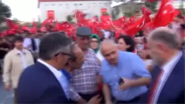 Şehit Halisdemir? İn Babası, Sloganlarla Karşılandı