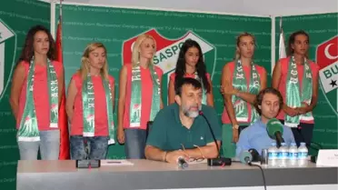 Voleybol'da Bursaspor 6 Oyuncu ile Sözleşme İmzaladı
