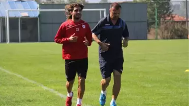 Menemen Belediyespor, Süper Lig Patentli 4 Futbolcuyu Kadrosuna Katmaya Hazırlanıyor