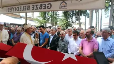 Başkan Karaosmanoğlu, Gebzeli Şehitleri Son Yolculuğuna Uğurladı