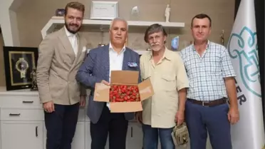 Organik Ürün Hasadı Sevincini Bozbey'le Paylaştılar