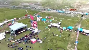 Rize Türk Bayrakları ile Renklenen Ovit'te Konuşan Şehit Annesi: Oğlumla Gurur Duyuyorum