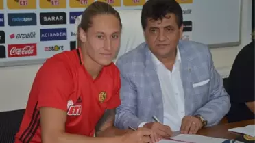 Eskişehirspor, Felix ile 3 Yıllık Sözleşme İmzaladı