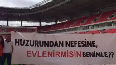 Eskişehirspor'un Yeni Stadyumunda İlk Evlilik Teklifi Yapıldı