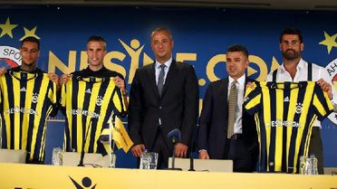 Fenerbahçe'nin Yeni Sezonda Göğsünde Nesine.com Yazacak