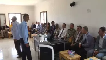 Vali Aksoy Sivil Şehit Sarı'nın Ailesini Ziyaret Etti