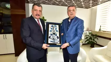 TBMM Eski Başkan Vekili Pakdil, Başkan Gürkan'ı Ziyaret Etti