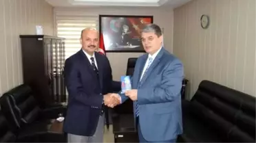 FETÖ'cü Polislerin 'Gülen yüzlü' Müdürü De Firar!