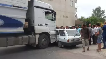 Kamyon ile Otomobil Çarpıştı: 1 Yaralı