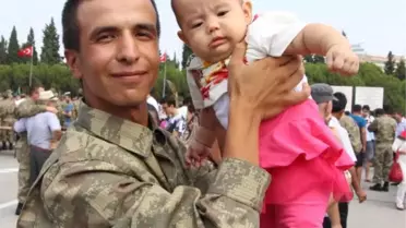 Manisa'da Askerlerin Yemin Töreni