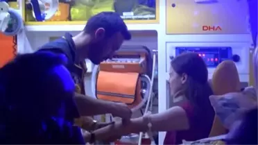 Edirne?de Otobüs, Önündeki Tır'a Çarptı 1?i Ağır, 11 Yaralı