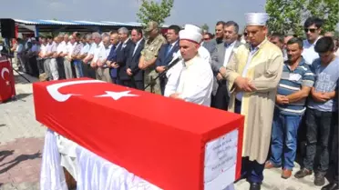 Şehit Polis Osman Budak Toprağa Verildi