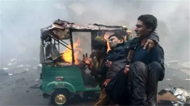 Pakistan'da Bombalı Saldırılar
