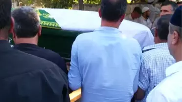 Kazada Ölen 4 Kişilik Arslan Ailesi Yanyana Toprağa Verildi