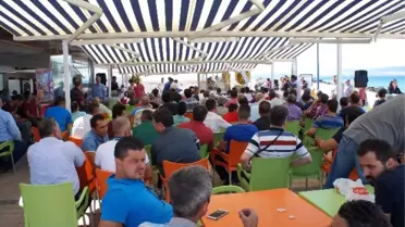 Lapseki'de Geleneksel 4. Tavuk Mezadı Yapıldı