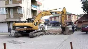 Sarıkaya'da Yol Çalışmaları Devam Ediyor