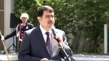 Vali Şahin'den Yeni Mezun Polislere 'Amirleriniz Dışında Kimseden Talimat Almayacaksınız'