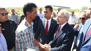 Kemal Kılıçdaroğlu, Ömer Halisdemir'in Kabrini Ziyaret Etti