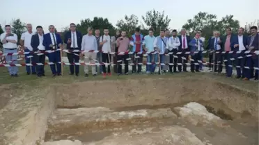 Trabzon Heyeti Kanuni Sultan Süleyman'ın Macaristan'da Bulunan Kabrini Ziyaret Etti