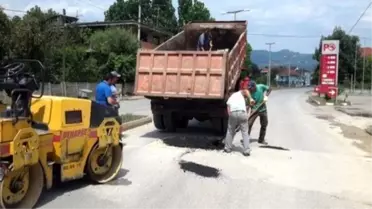 Gölyaka'da Asfalt Yama Çalışmaları