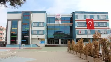 FETÖ okulunda 500 boş kovan