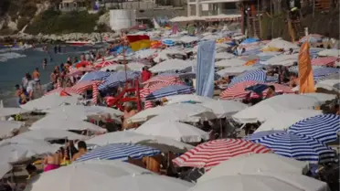 Kuşadası'nda Bayram Bereketi