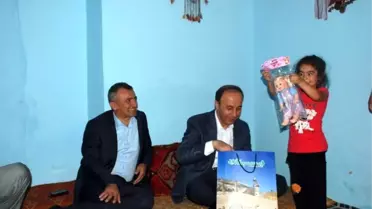 Vali Erin, Yetim Yürekleri Bu Bayramda da Unutmadı