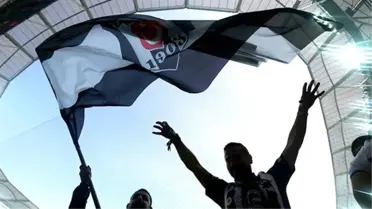 Beşiktaşlı Taraftarlar Derbi Maçının Bilet Fiyatlarına Tepki Gösterdi