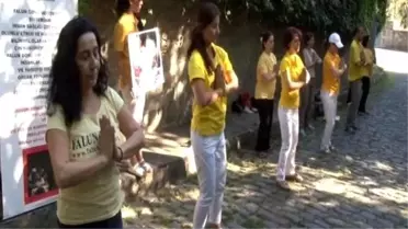 Çin'deki Yasa Dışı Organ Nakline Tepki İçin Yogalı Eylem Yaptılar