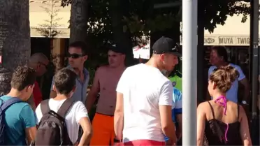 Tartıştığı Sevgilisinin Bindiği Taksinin Camını Kıran İngiliz Turist Gözaltına Alındı