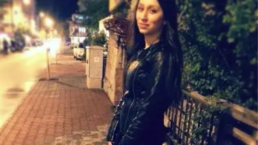 27 Yaşındaki Özge, Kanserden Öldü