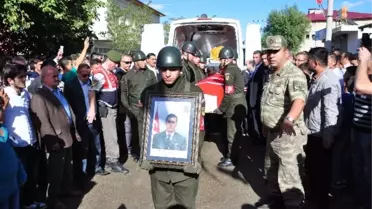 Şehit Uzman Çavuş Ahmet Ece, Son Yolculuğuna Uğurlandı