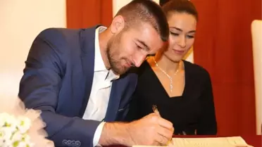 Sivasspor Kalecisi Tolgahan Acar Evlendi