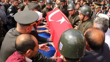 Suriye Sınırında El Yapımı Patlayıcının İnfilak Etmesi Suriye Sınırında El Yapımı Patlayıcının...