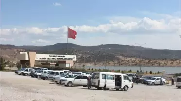 Hırsızlar Cezaevindeki Araçlardan Binlerce Lira Vurgun Yaptı