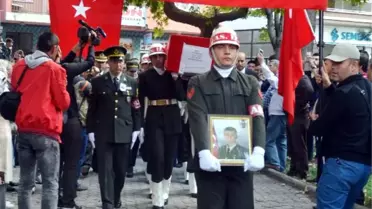 Afyonkarahisarlı Şehidin Baba Evinde Yas (2)