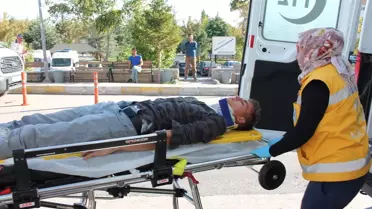 Aksaray'da Minibüs ile Öğrenci Servisi Çarpıştı: 6 Yaralı