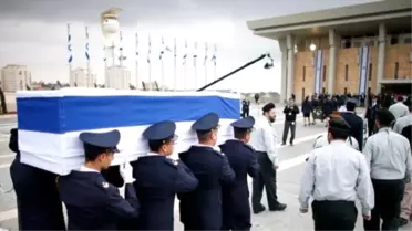 Şimon Peres İçin Parlamentoda Tören Düzenleniyor